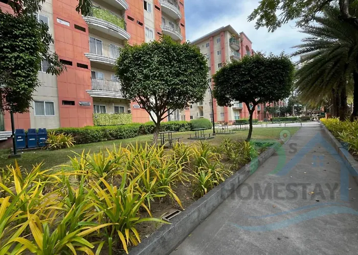 Spacious & Cozy 1-bedroom, Sleeps 2-4 Apartment *