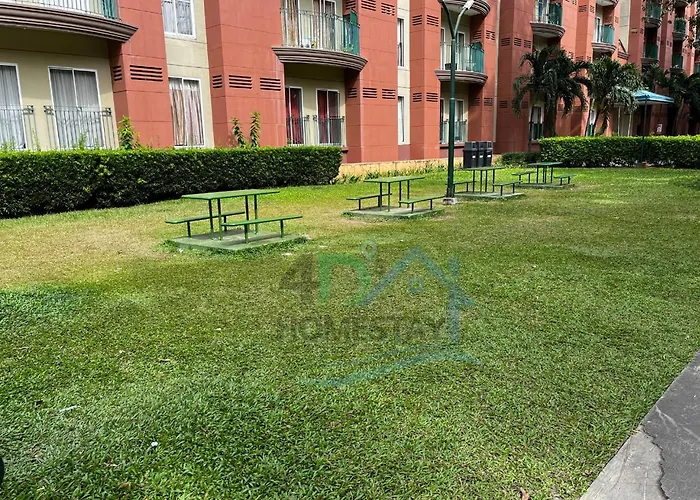 Spacious & Cozy 1-bedroom, Sleeps 2-4 *
